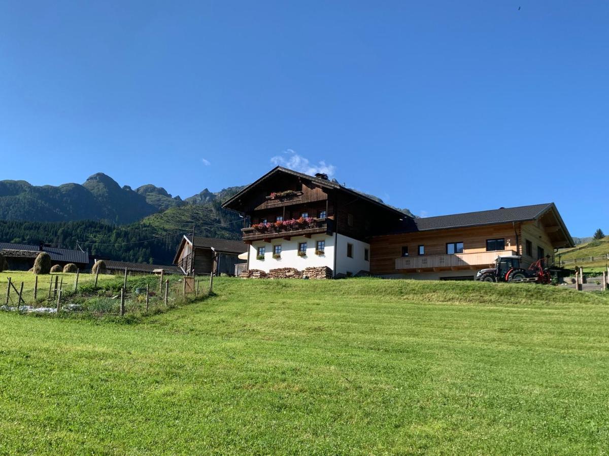 Guggenbergerhof Hotell Maria Luggau Eksteriør bilde